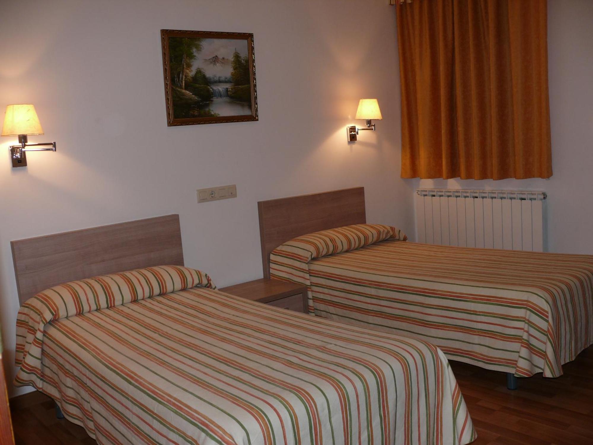 Hostal Muntanya Artesa de Segre Eksteriør bilde